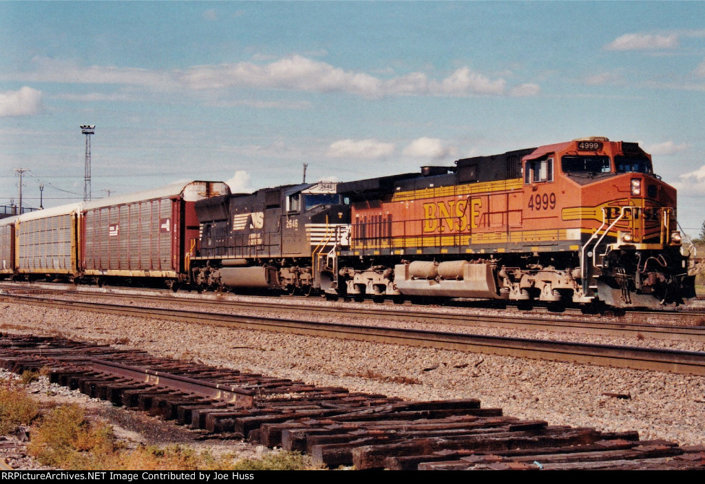 BNSF 4999 East